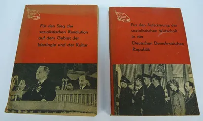 2 DDR SED Boeken, 1958 (Sozialistische Einheitspartei Deutschlands)