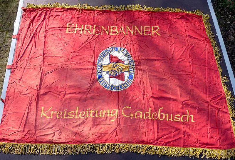 DDR SED Ehrenbanner / Vaandel