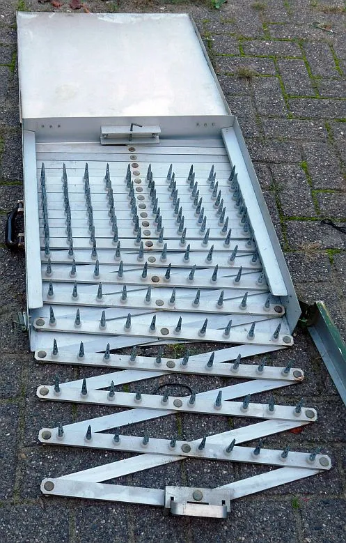 DDR Volkspolizei SGI Spijkermat