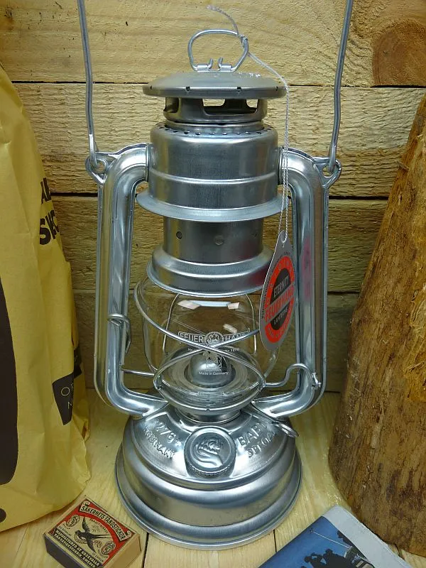 276 Stormlamp, Verzinkt