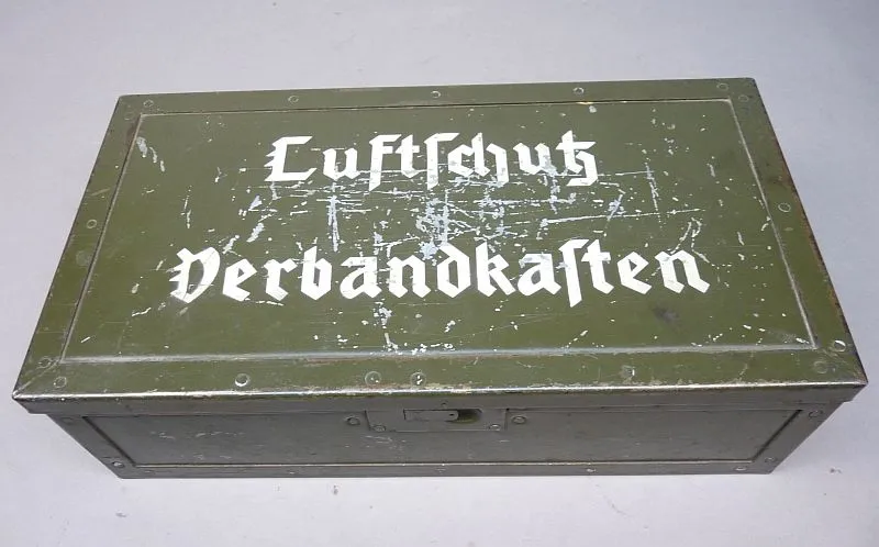 Luftschutz Verbandkasten