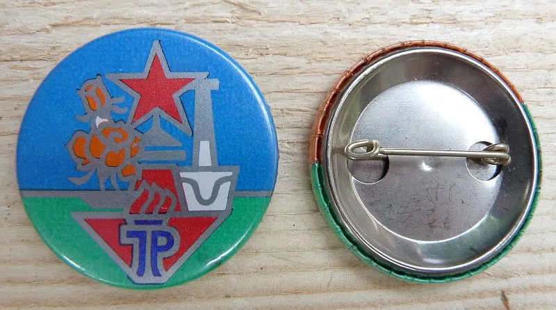 DDR Jung Pioniere Button,,Junge Timurhelfer