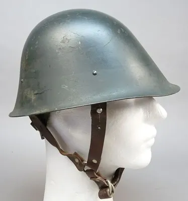 Roemeense M73 Helm, Nederlands M38 Model