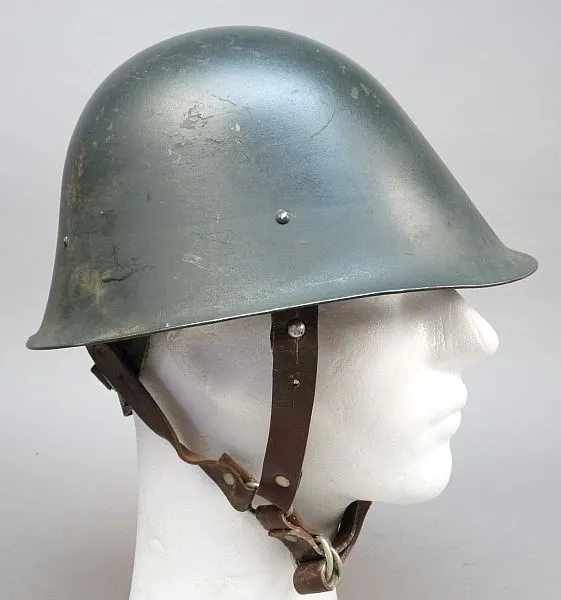 Roemeense M73 Helm, Nederlands M38 Model