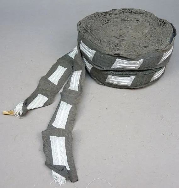 DDR / NVA Kraagspiegels, Eerste Model