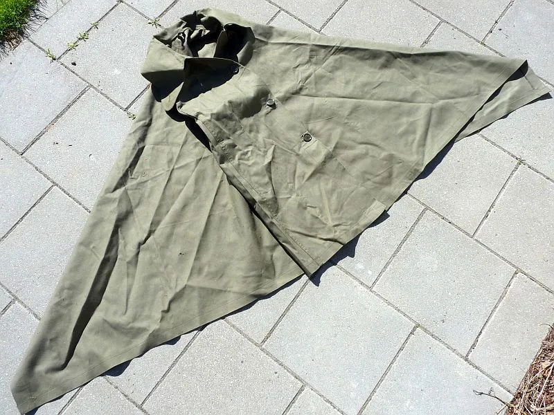 Groene Poncho / Grondzeil