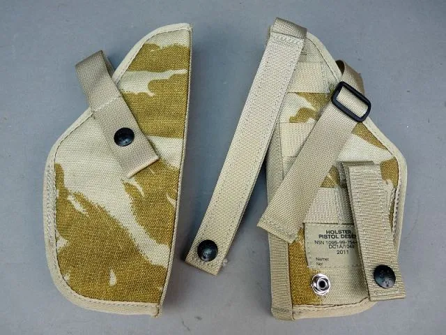 Comouflage Pistool Holster, MOLLE · Tan / FDE