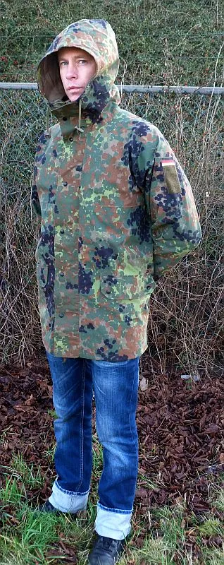 Camouflage Gore-Tex Regenjas · Flecktarn