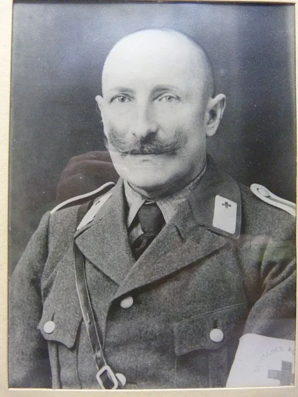 Portret Gewonden Verzorger