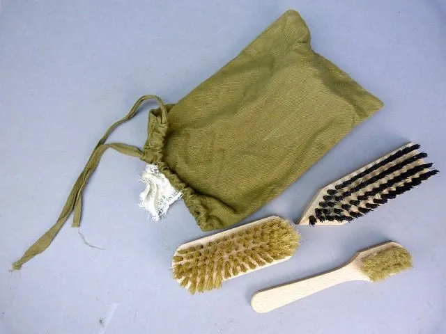 Sovjet Schoen / Laars Onderhouds Set