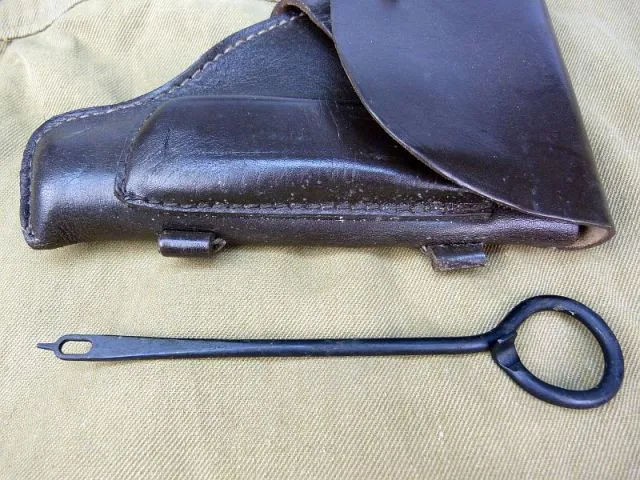 Makarov Pompstok · Negro