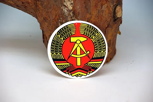 DDR Embleem Klein