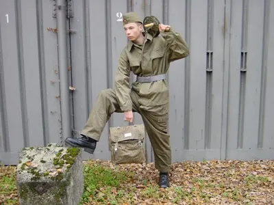 DDR Kampfgruppen Uniform