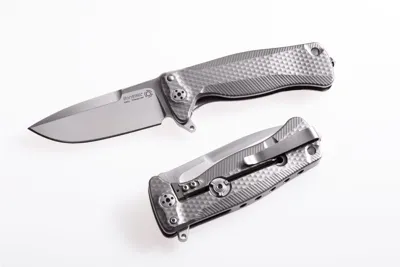 SR22 Titanium - LIONSTEEL KNIVES