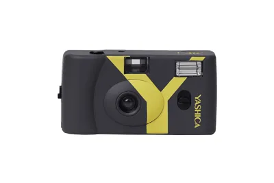 MF-1 Snapshot Art Camera y Edition with 1 Film 400/24 - Yashica