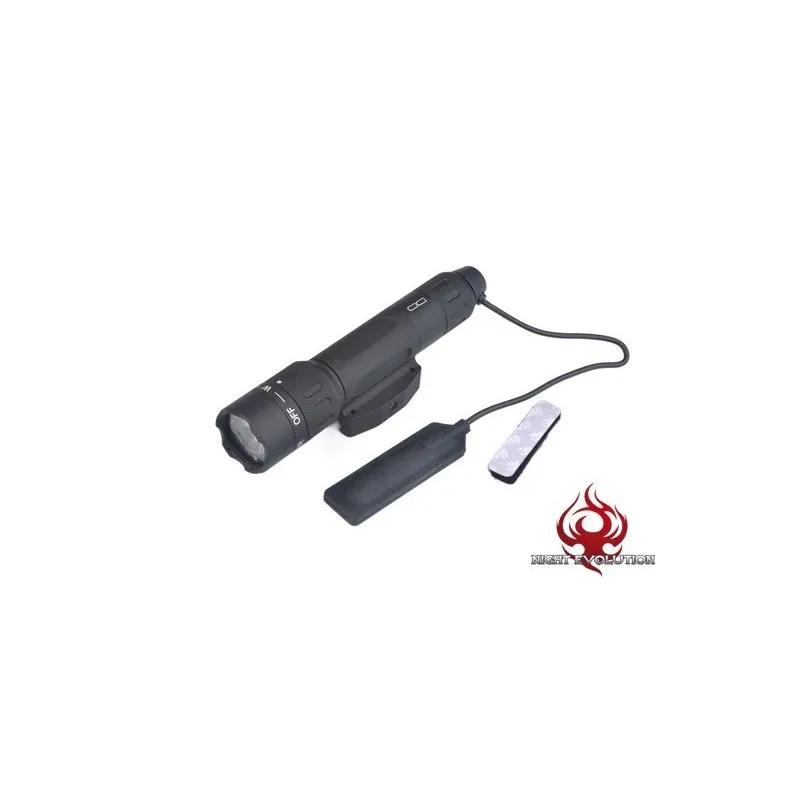 Night Evolution Lanterna WMX200 Tactical Weapon Light - NE04014 · Negro