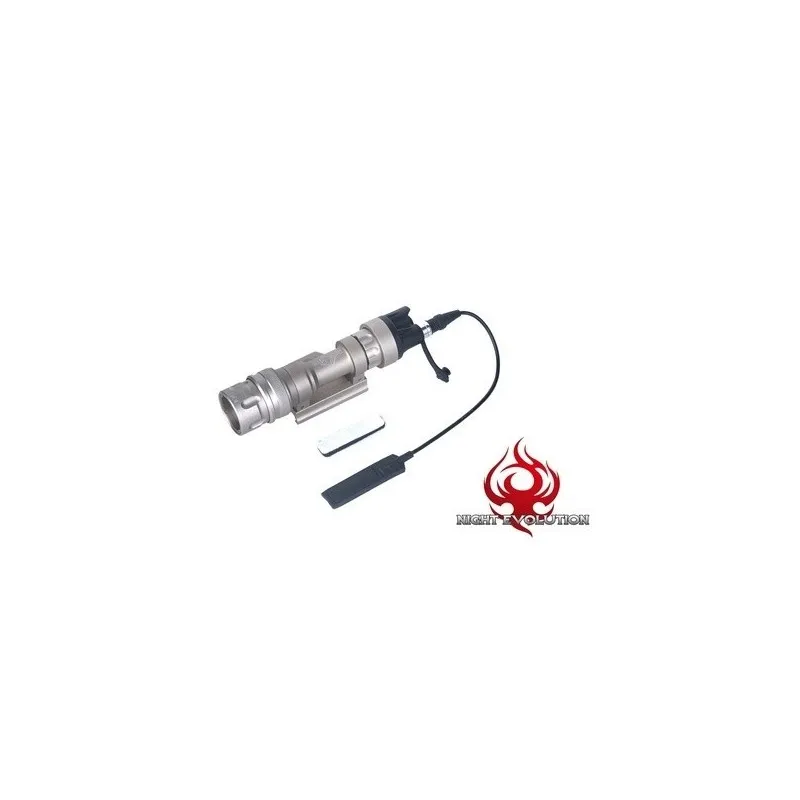 Night Evolution Lanterna M952V LED WeaponLight - NE04007-DE