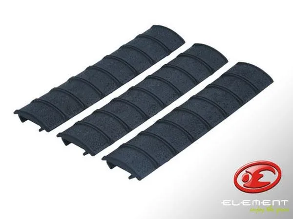 Checkered Rail Cover 6.25' Element · Negro