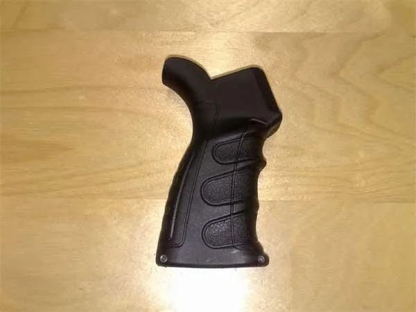 Slim Pistol Grip G16 - M4 · Negro