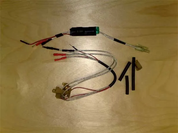 Cords & Switches MOSFET Anteriore · Plata