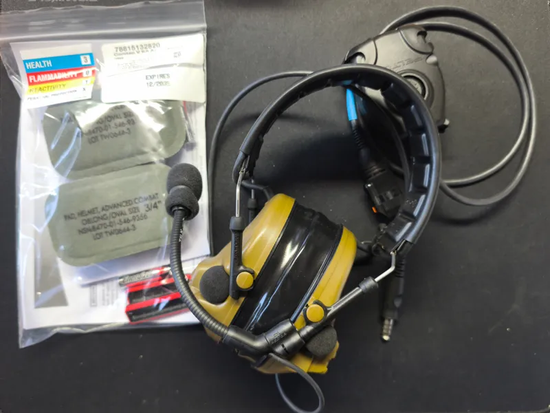 3M Peltor ComTac V Kit -, Mit Comset Und PTT · Coyote