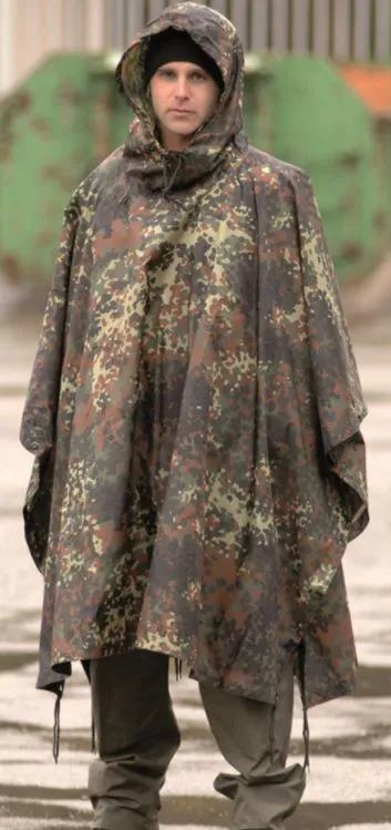 Mil-Tec Regenponcho Rip-Stop · Flecktarn