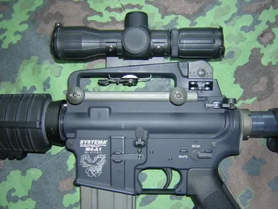 4x30 RE AR15 a Reticolo Illuminato - NcStar