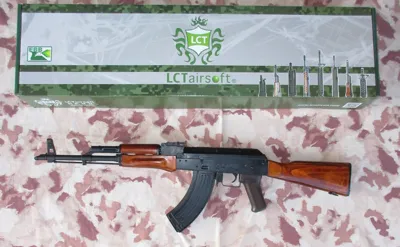 AK Type LCKM Full Wood & Metal Li-Po Ready 11,1V - LCT Airsoft