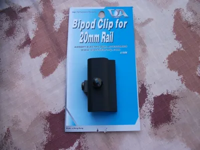 Bipod Clip per 20mm Rail - Classic Army