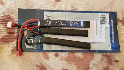 Li-Po Battery Battteria Nunchuck 1450mAh 11.1V 30C Deans - BlueMax