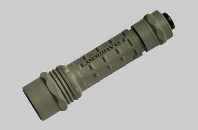 Ledwave C-3 535 Lumen Tactical Flashlight · Verde / OD