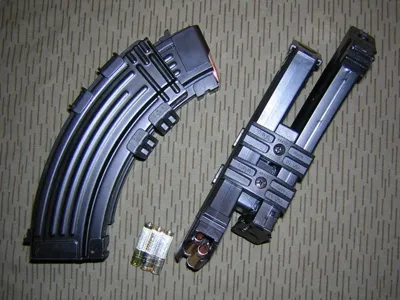Caricatore Elettrico per Serie AK - Cyma