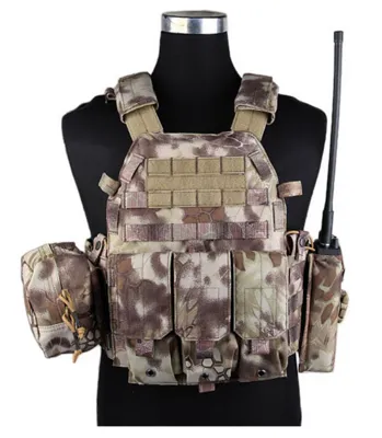 EM7440L LBT6094A Plate Carrier W 3 Pouches HLD - Emerson