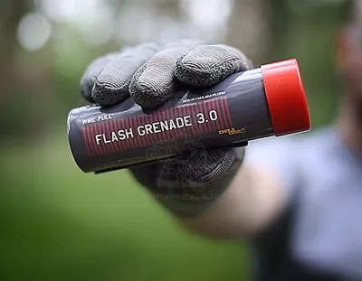 Flash Bang Grenade 120DB 3.0 Pull Wire a Strappo - Enola Gaye