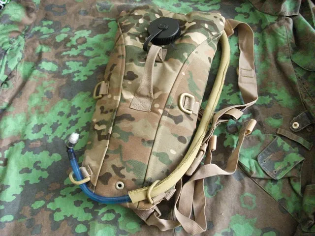 King Arms Hydration Kit · Multicam