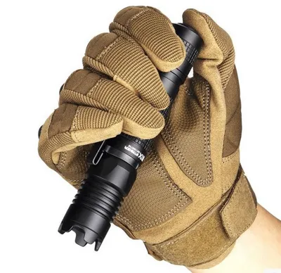 M1X Striker 1000 Lumen Torcia Ad Intensità Variabile e Doppio Interruttore - Olight Technology