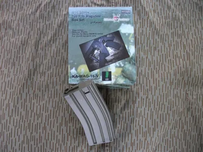 M4-M16 Kit 5 Caricatori Standard 120BBs Colorazione Da 12OBB - King Arms