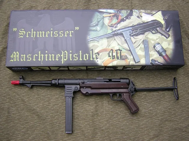 SRC (Taiwan) MP40 Full Metal · Negro
