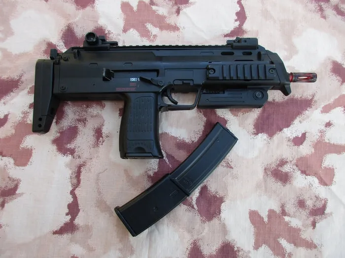 Well MP7A1 190BBs. Magazine