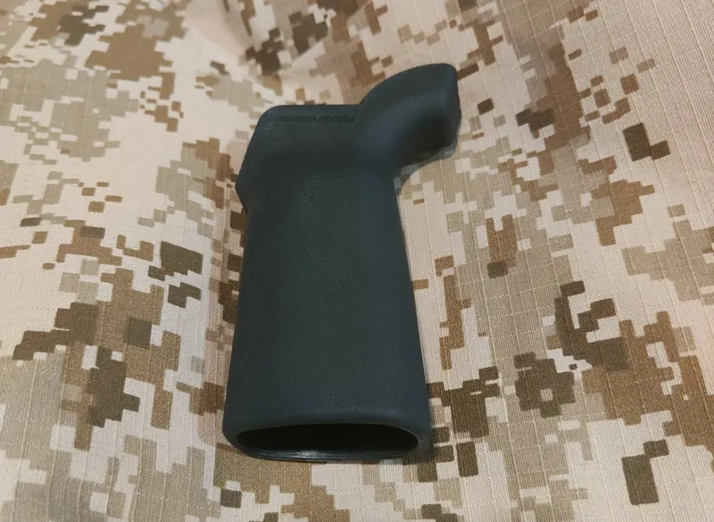 BJ Tac B5 Type 23 Polymer Grips