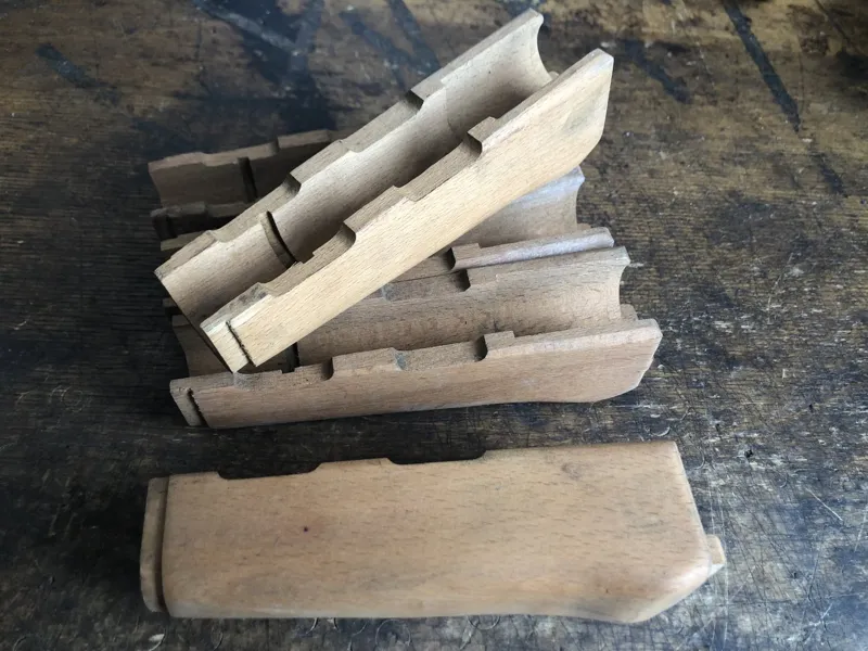 AK47 Handschutz Unten, Holz