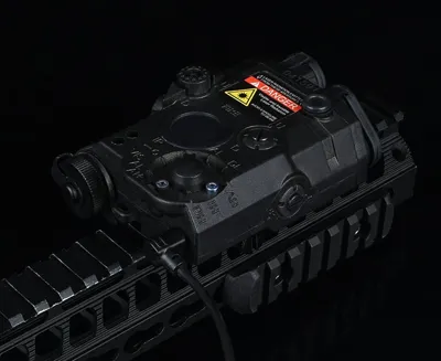 PEQ15 Aiming Device (Red Laser & White Light) Polymer - WADSN