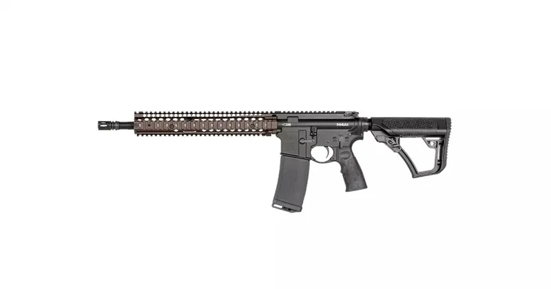 Double Eagle M4A1 12,5" RIS II · Negro