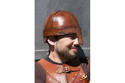 Warrior Helmet Læder Brun – Junior - Epic Armoury