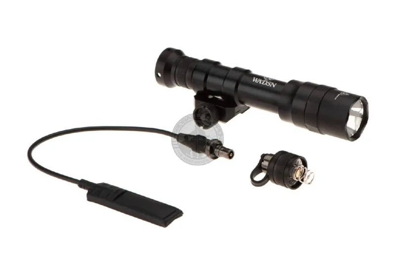 M600DF Tactical Light, 1400 Lumen, Sort