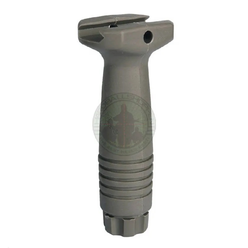 Nærkampsgreb · Foliage green