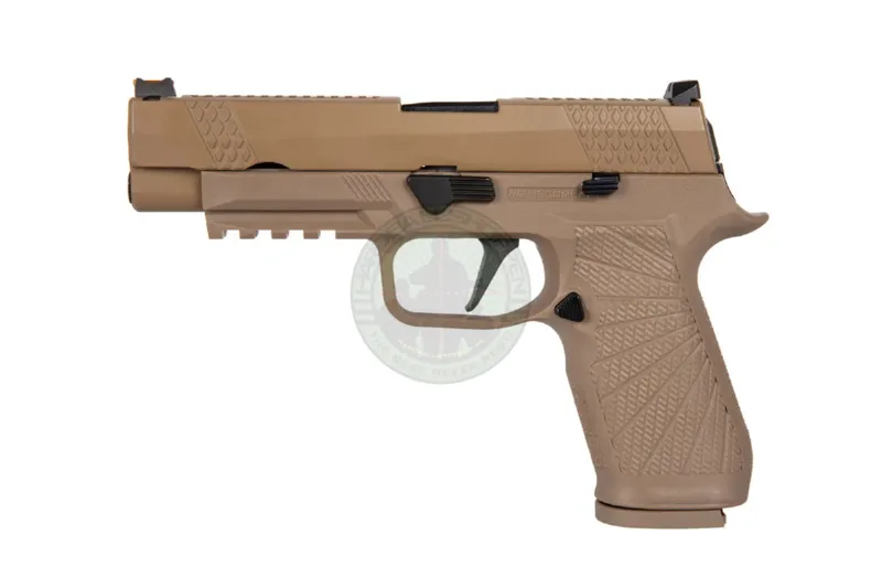 WE – F17 · Tan / FDE