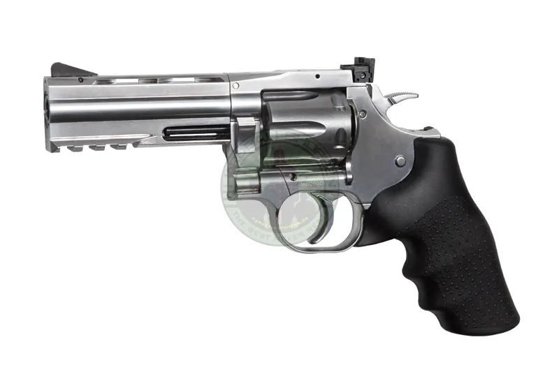 Dan Wesson 715, 4″ · Plata
