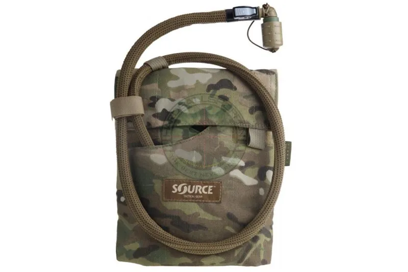 Kangaroo Vandblære, 1 Liter, Inkl. Lomme · Multicam