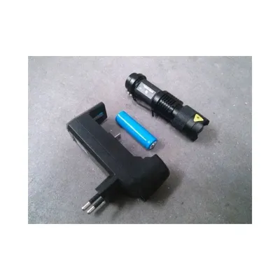Mini Linterna Ultrafire con Batería y Cargador